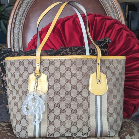 Gucci Handbags - 🛑SOLD ⚠️‼️ DO NOT BUY⚠️‼️💯GUCCI LUCITE SHERRY LINE TOTE